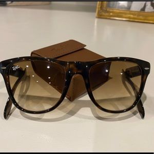 Rayban Folding Wayfarer Sunglasses!